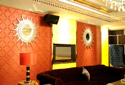 黑色迷城--安德利花園酒店 保利俱樂部