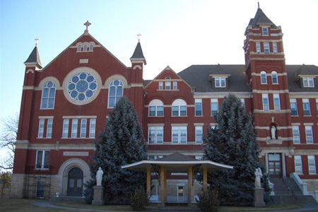 貝塔斯瑞落戶印度St. Joseph's Convent學(xué)府劇院