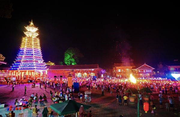 銅仁梵凈山寨沙劇場(chǎng)